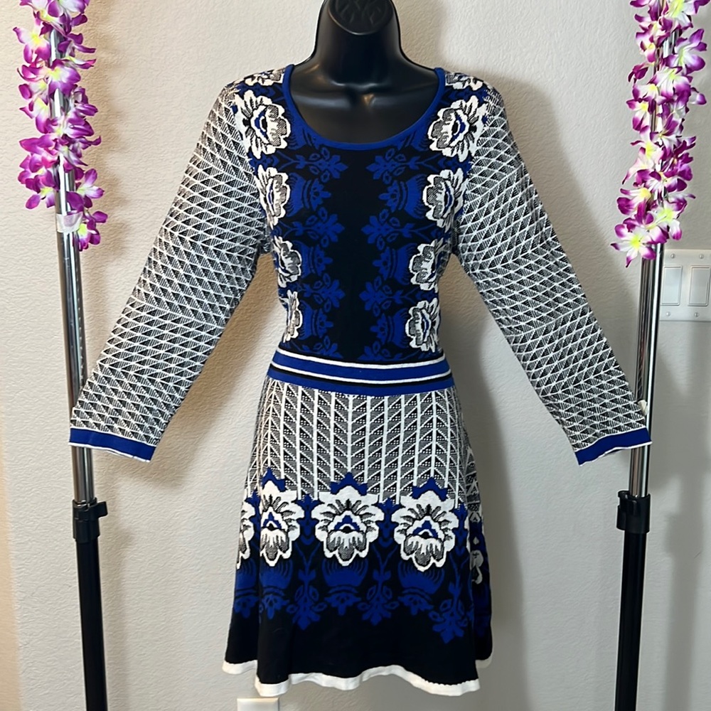 11.Eci New York Royal Blue White Fit & Flare 3/4 Sleeves Knitted Sweater Dress L